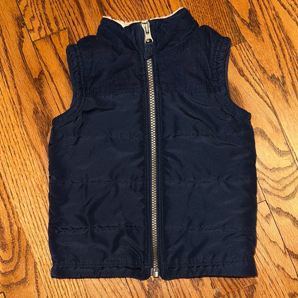 Carter’s Navy Blue Puffer Vest - Size 18M